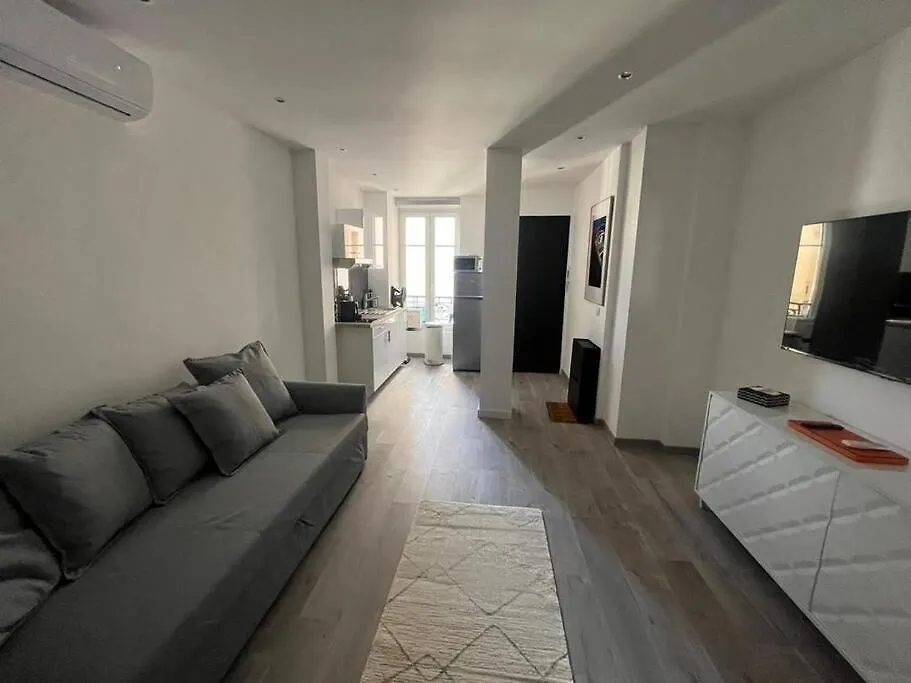 Apartment Croisette Immo Design 2P Croisette Rue Pasteur Bord De Mer Cannes France
